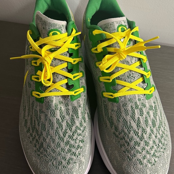 Nike air zoom Pegasus 36 Oregon Ducks yellow and green men’s size 13 - Picture 1 of 6